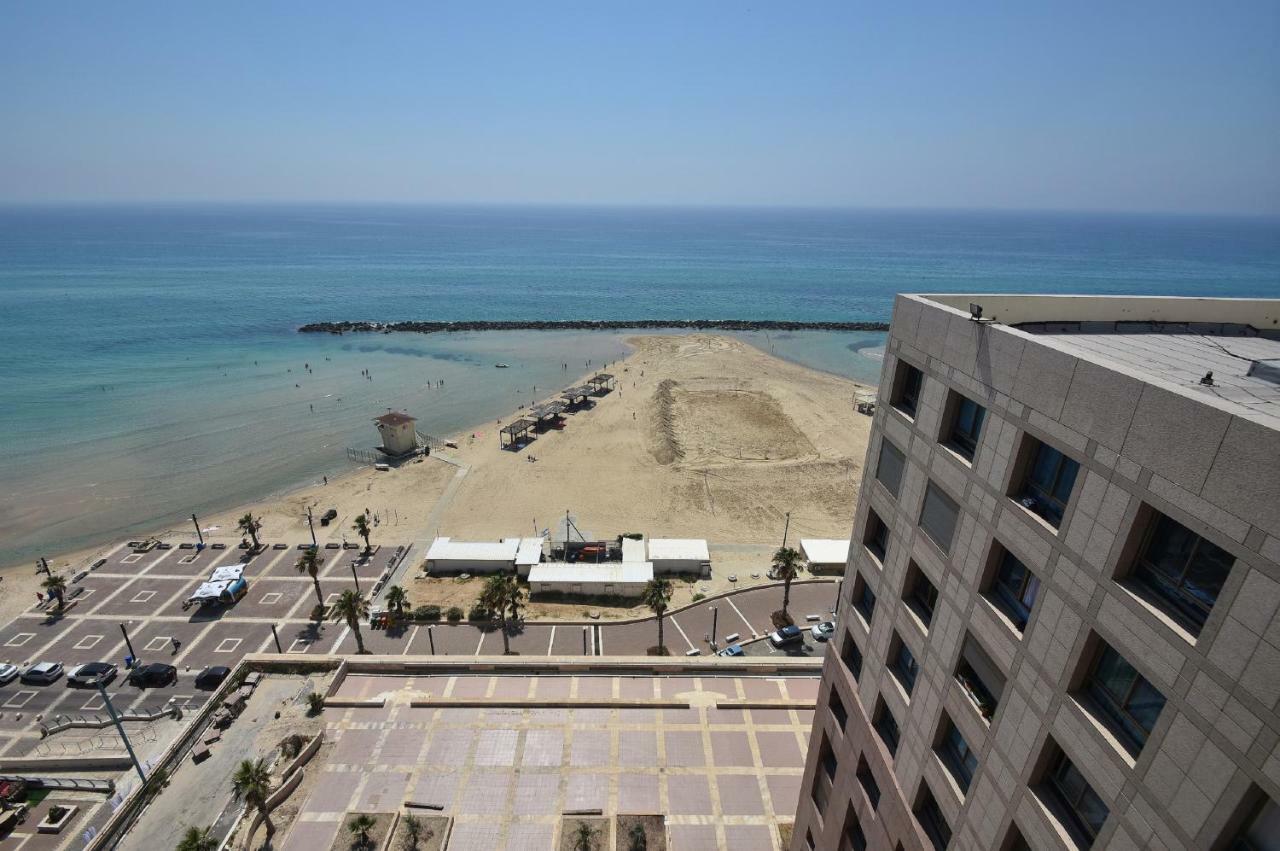 Laguna Beach Apartments Haifa Exteriör bild
