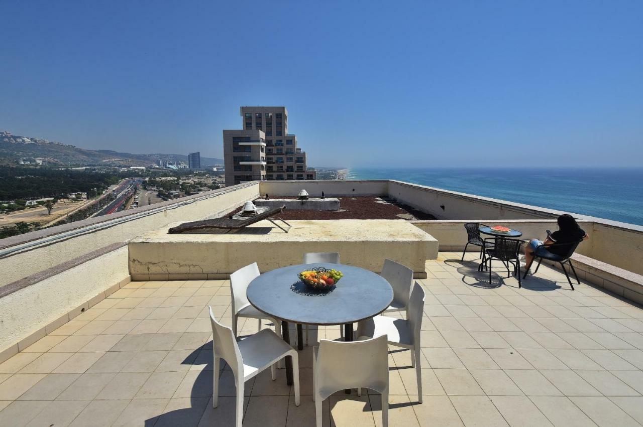 Laguna Beach Apartments Haifa Exteriör bild